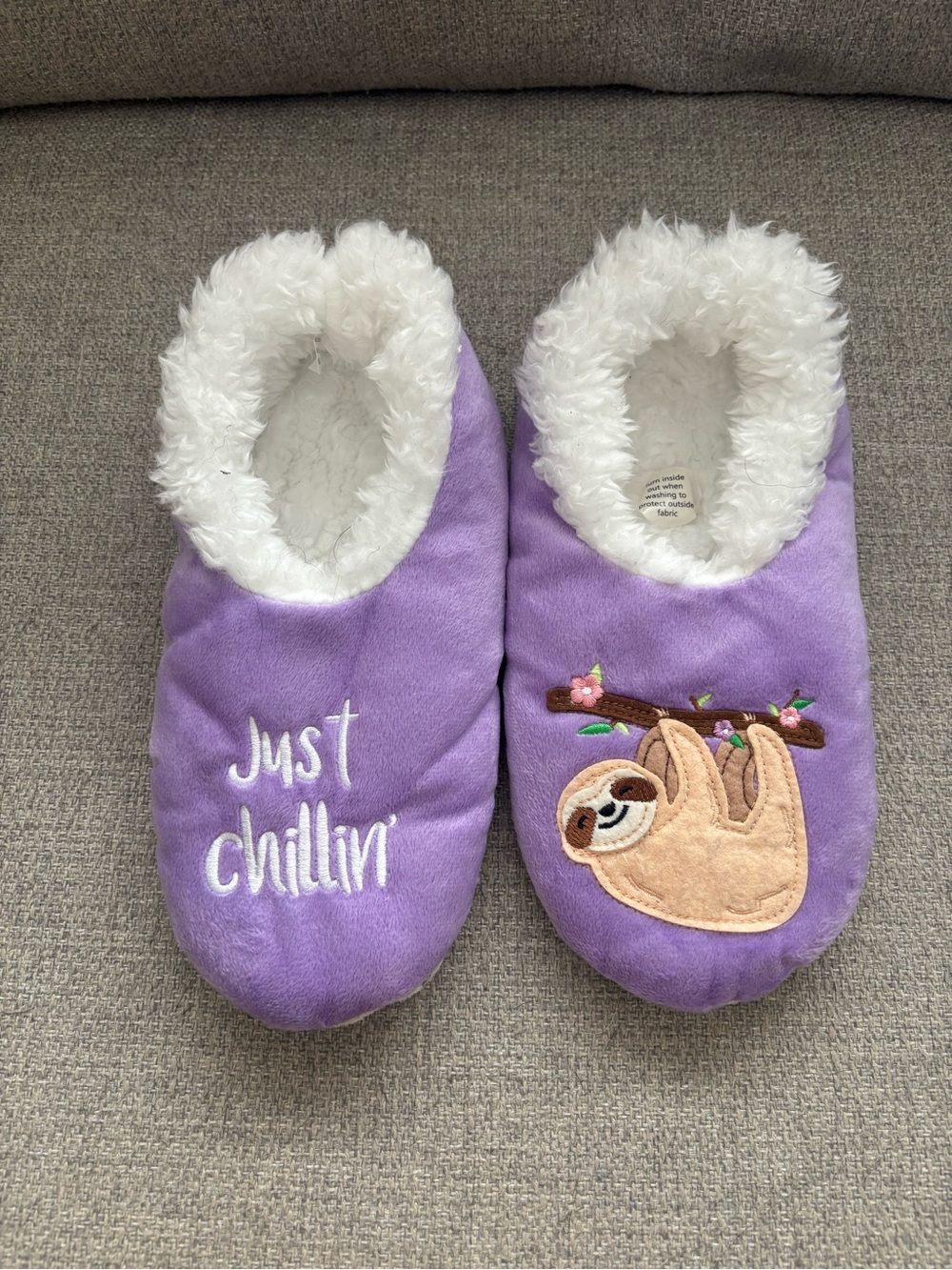 Snoozies Just Chillin' Sloth Fleece Slippers